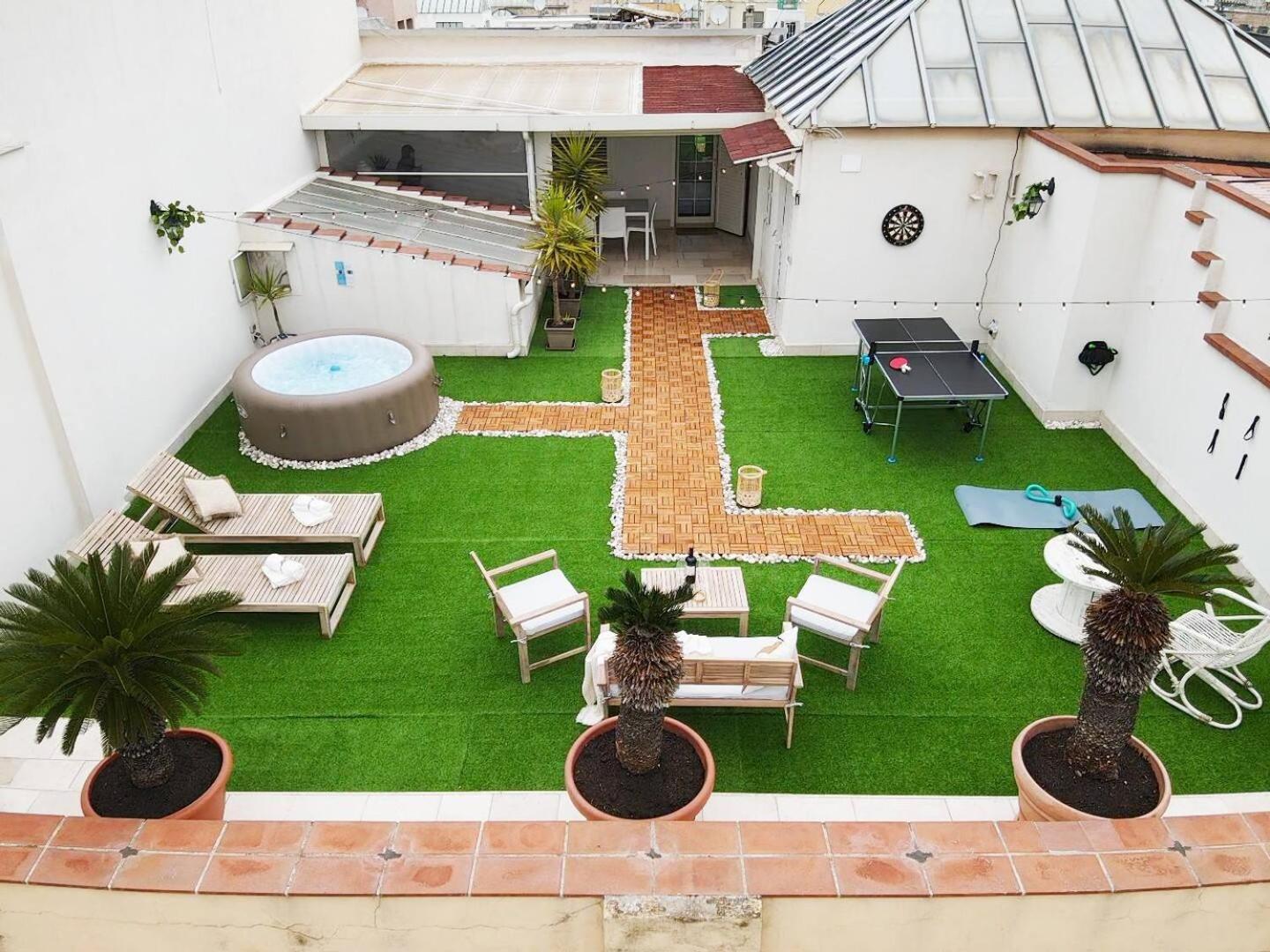 150Mq Rooftop Paradise - Spacious Private Terrace Bari Exteriör bild