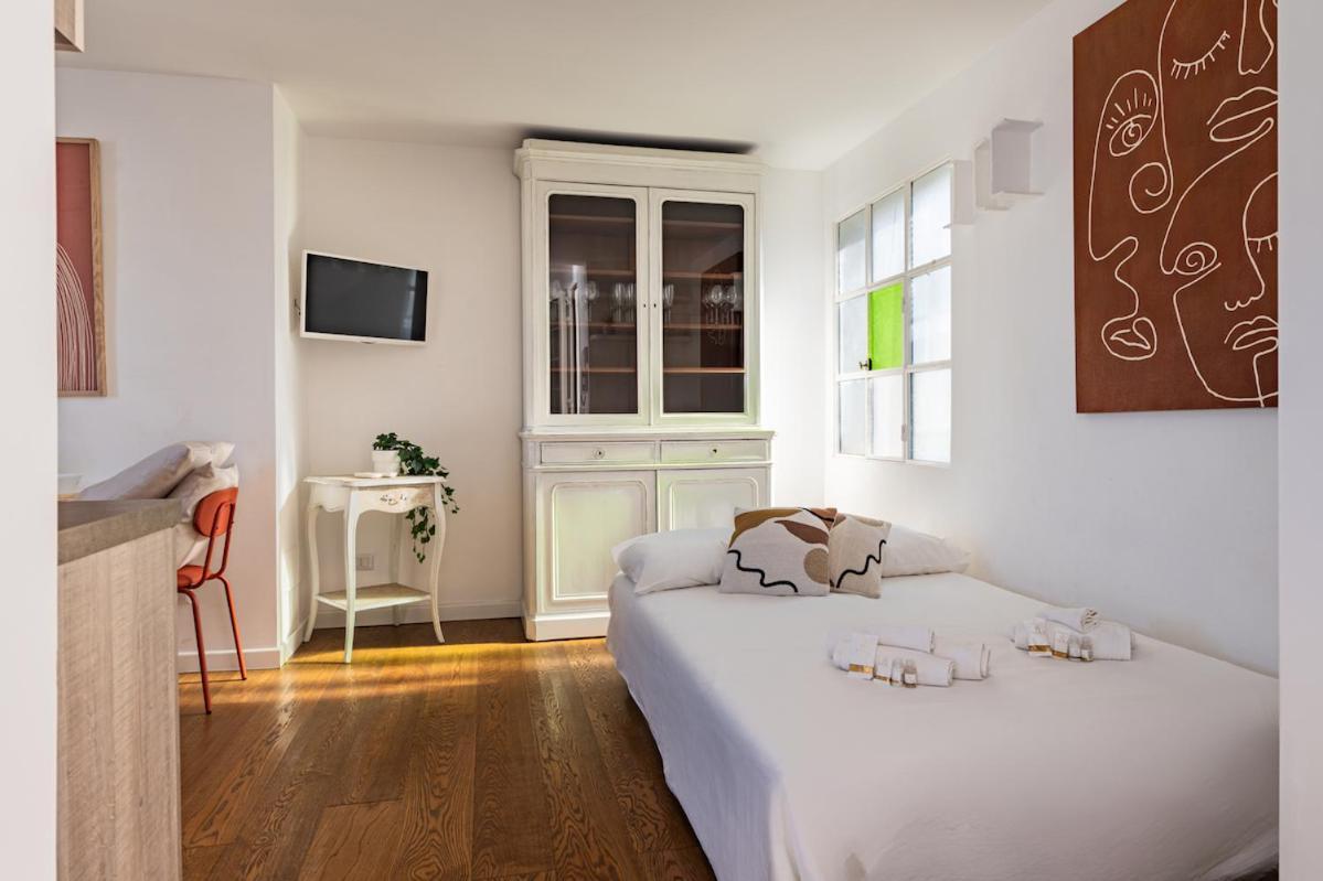 150Mq Rooftop Paradise - Spacious Private Terrace Bari Exteriör bild